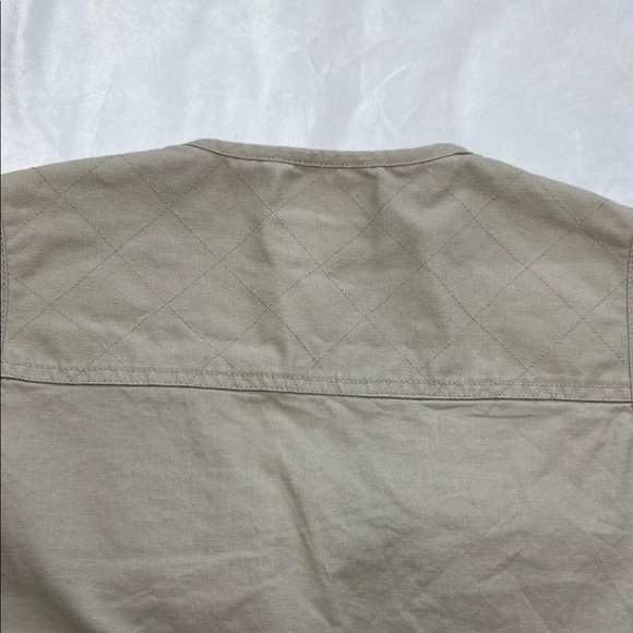 Columbia Khaki Utility Vest - Picture 6 of 14